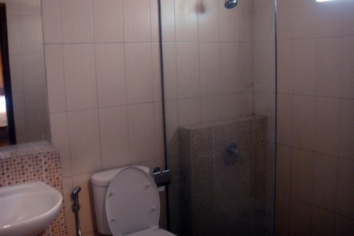 Bathroom in Jambuluwuk Batu